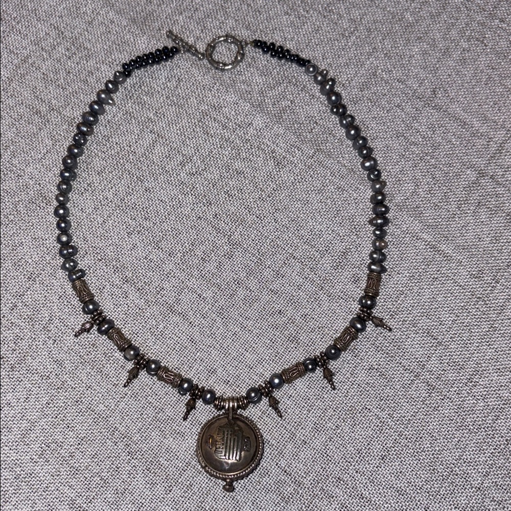 Artisan beaded necklace sun face charm - boho celestial box-style pendant - Picture 3 of 5